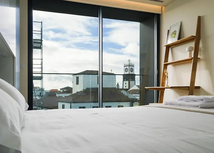 公寓 Aljube Residences Duplex 蓬塔德尔加达