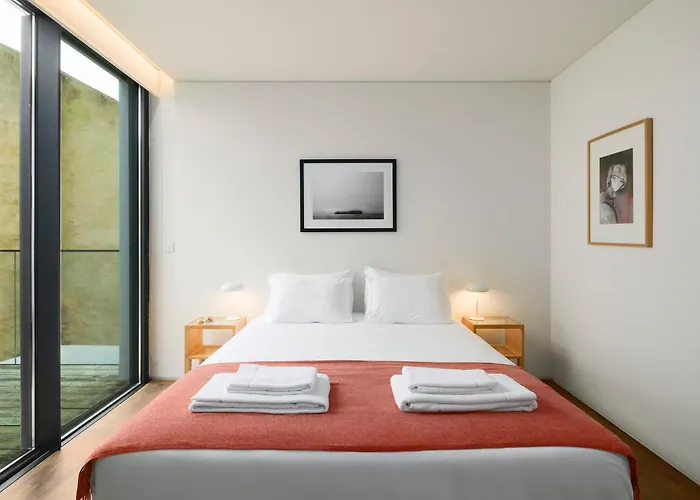 Aljube Residences Duplex * 蓬塔德尔加达