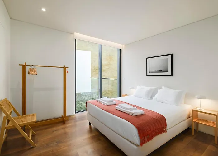 公寓 Aljube Residences Duplex 蓬塔德尔加达